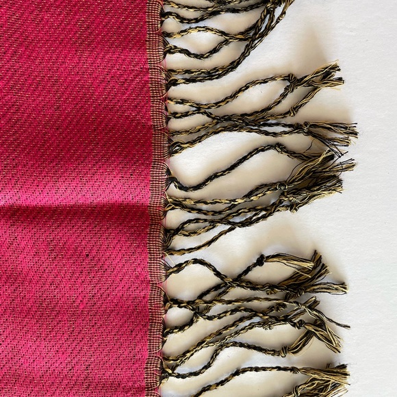 Hot Pink Shawl Pashmina with Tapestry Accents and Tassels - Picture 10 of 13